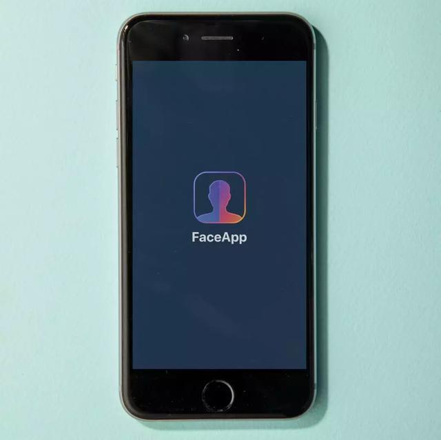 加速时光，让你永远70岁的变老神器FaceAPP爆红，却恐遭美国封杀