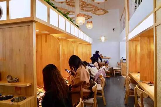 注：一人食火锅店