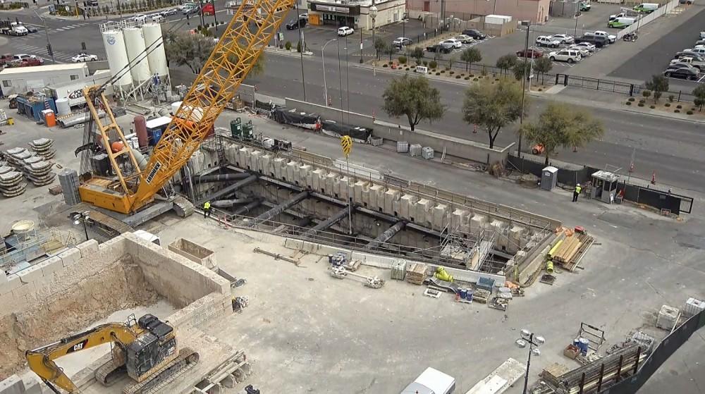 马斯克隧道挖掘公司拉斯维加斯二号隧道动工，明年初竣工.jpg
