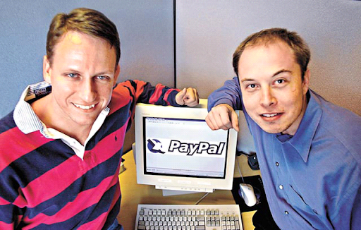 作为paypal联合创始人和最大股东，马斯克早就是亿万富翁