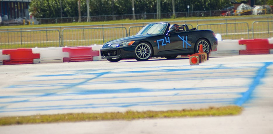 纯电动超跑:别再只刷“存在感”,没“新车主”买了