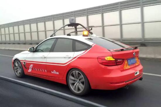 路测中的百度无人车，图源百度官微