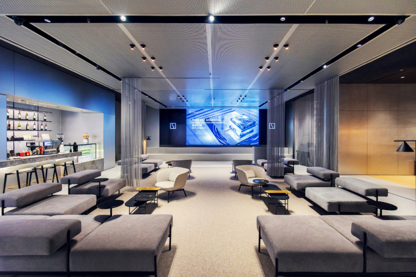 极氪中心全球旗舰店