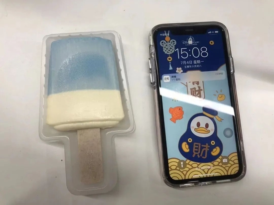 钟薛高融化程度前后对比