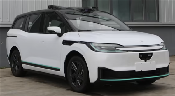 百度第六代无人车 Apollo RT6 信息曝光！搭载L4级辅助驾驶 支持换电