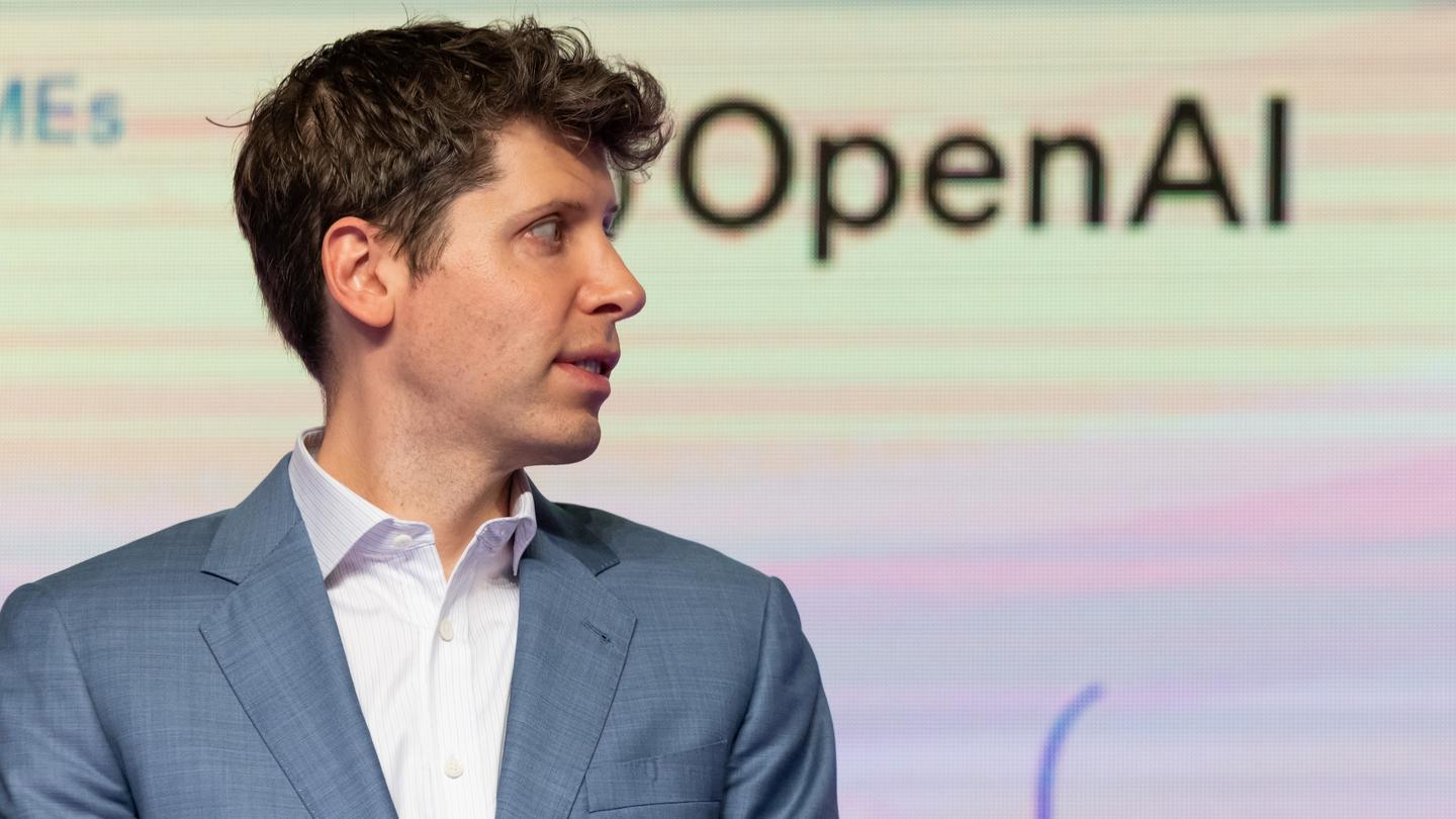 OpenAI，陷入生存烦恼