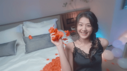 《完蛋！我被美女包围了》中的沈彗星（图源：Steam平台）