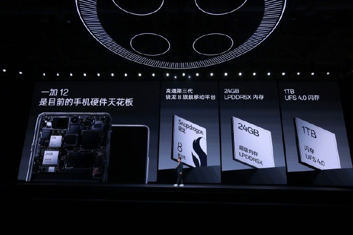 004dYw4Bgy1hkiyume8j9j618g0tngqv02.jpg