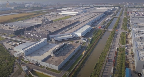 特斯拉2023全球累计销量超180万台：一半产自上海超级工厂