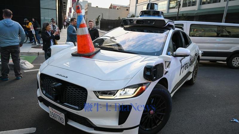 特斯拉把 Robotaxi 想简单了