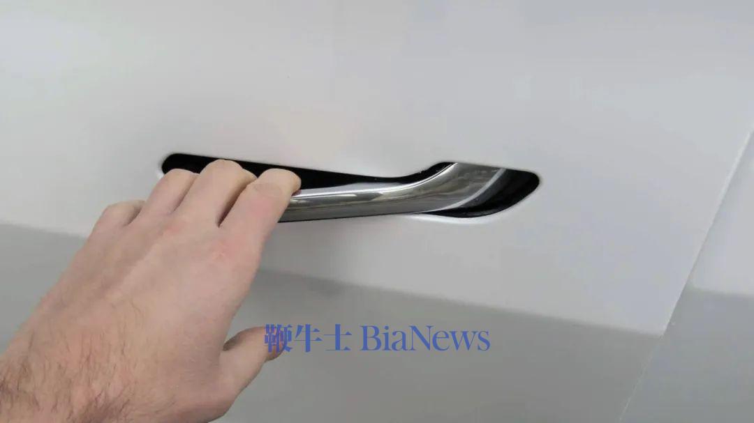 4-2019-tesla-model-3_100813908_h.jpg