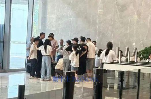 多名高管被指4月起就已退群 罗马仕员工担忧“复工存疑”