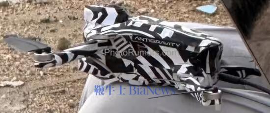 躺在地上 AI 生成的内容可能不正确。