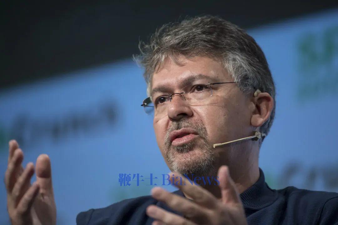Apple AI Chief John Giannandrea Shows New iPhone Browser Search at Google  Trial - Bloomberg