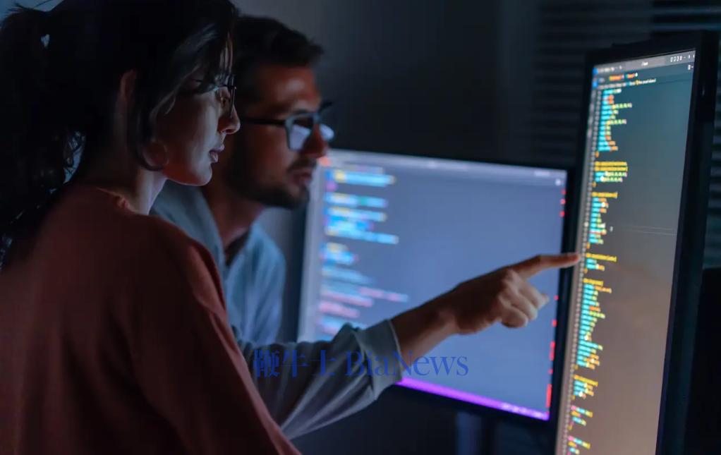 屏幕截图 2025-12-22 140512.png 屏幕截图 2025-12-22 140512.png