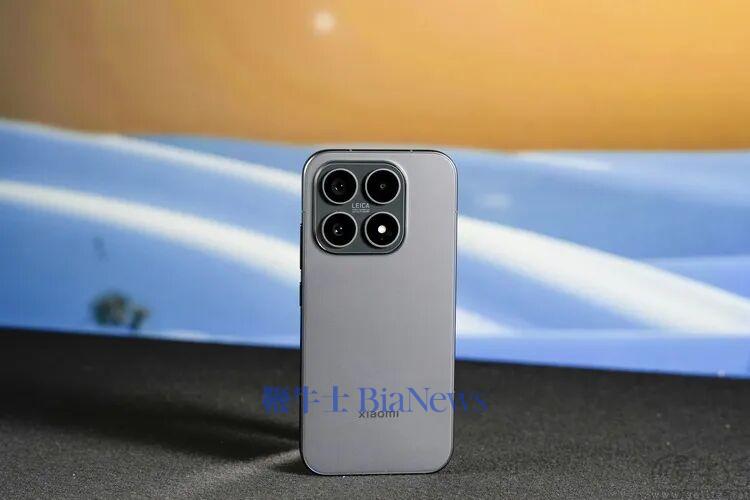 小屏旗舰又双叒叕卖不动了，这次该怪谁？