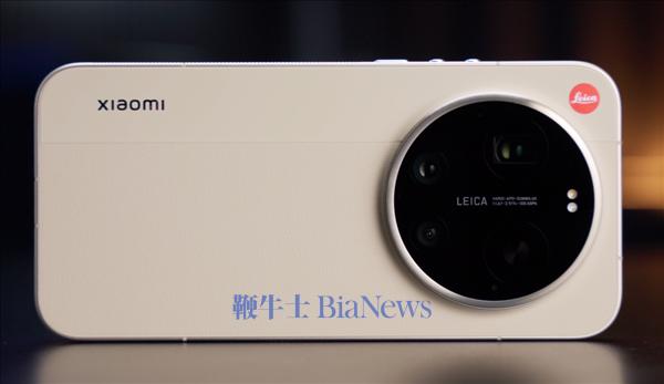 联名徕卡三年后 小米造了一台“不像小米”的手机