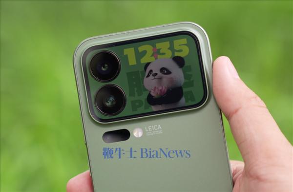 联名徕卡三年后 小米造了一台“不像小米”的手机