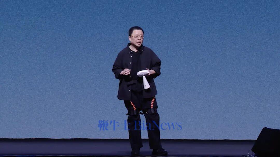 罗永浩：以科技之名，靠嘴吃饭