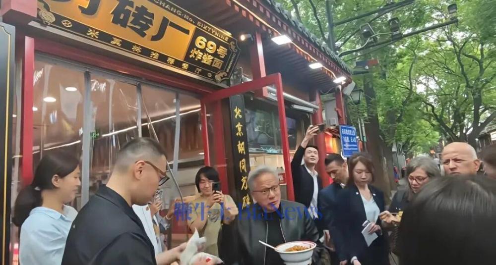 上线九个月，高德扫街榜为何「查无此人」了？
