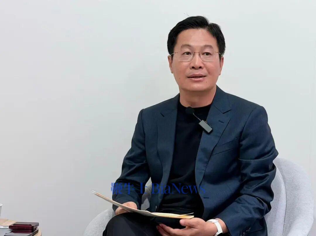 对话卢伟冰：小米汽车出海，为什么先挑最难的欧洲