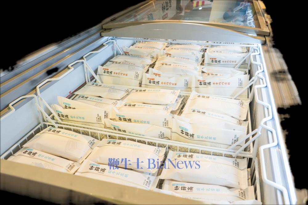 谁在复活钟薛高?