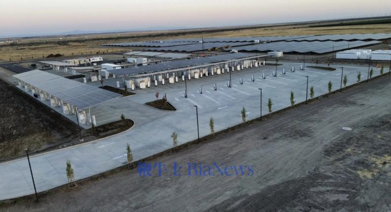 微信图片_20251126172210_187_6.png 微信图片_20251126172210_187_6.png