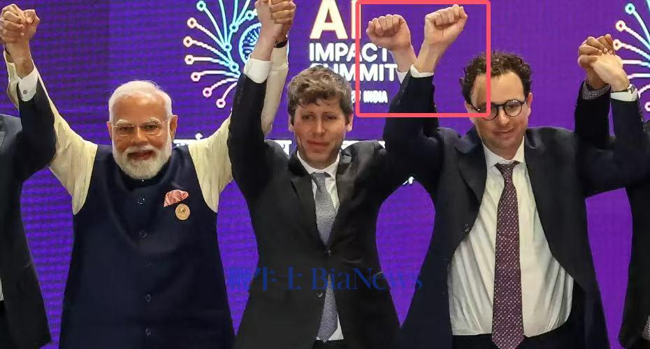 握手.jpg 握手.jpg