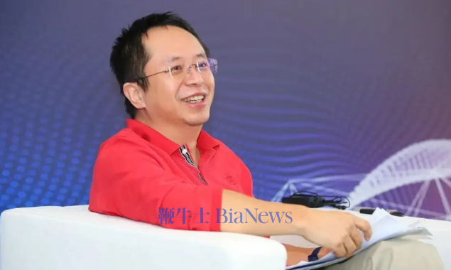 周鸿祎：不买黄金，主要因为太重了