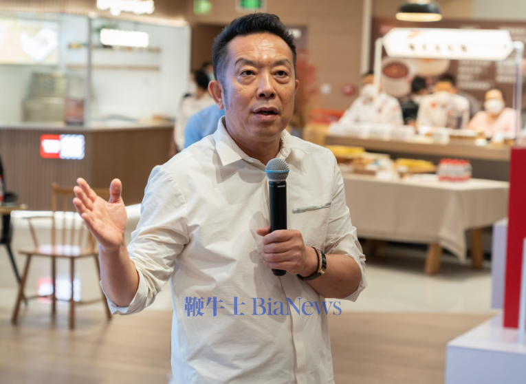 贾国龙：我应对方式有错，改！
