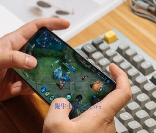 机构：截至8月手游APP月活用户达6.98亿，同比增长7.9%