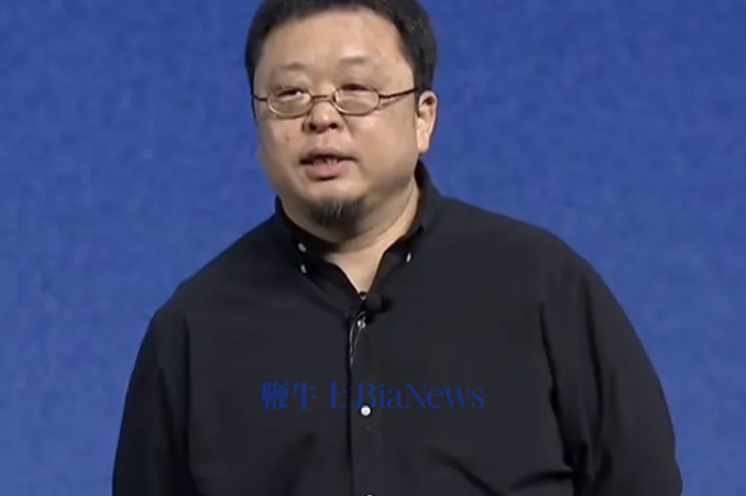 罗永浩自曝一年没卸妆，结果长了黄褐斑，现状已失控