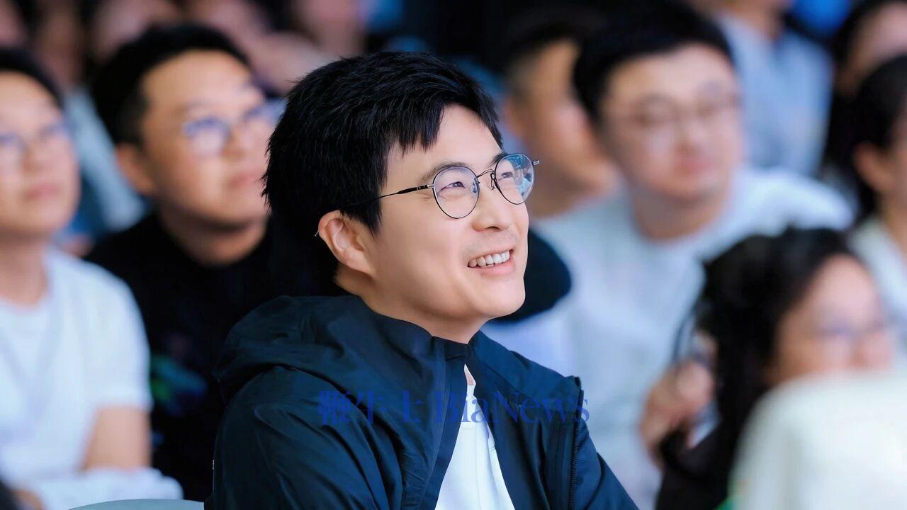 云鲸十年：张峻彬放下「张峻彬」